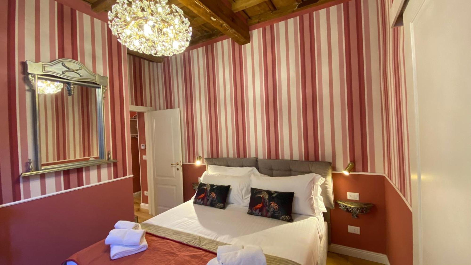 Toscanella Royal Apartment Florence